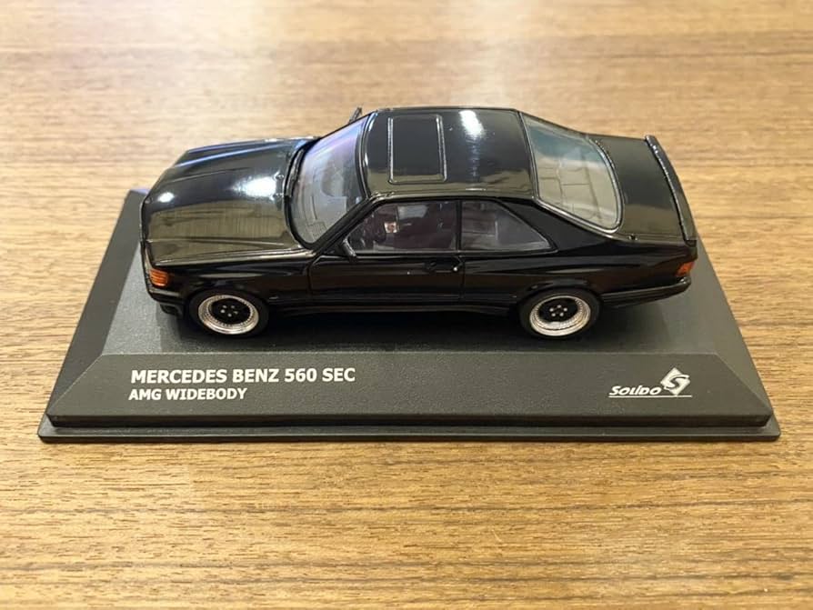 C126 560SEC AMGミニカー 1:43 Scale 560SEC AMG C126 6.0 green Car Model Vehicle